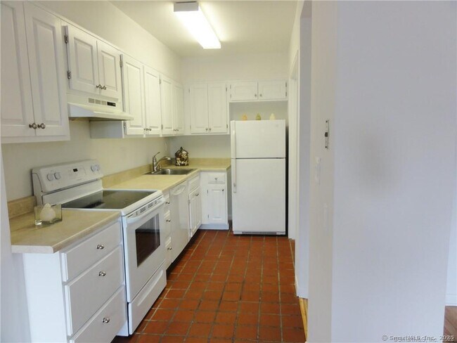 Photo - 500 Newfield Ave Unit 2H