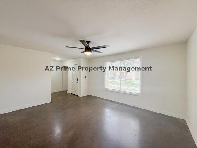 Photo - 4440 W Solano Dr N