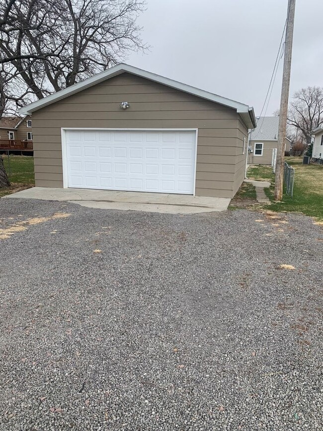 Photo - 1/2 PRICE RENT THE FIRST MONTH! Spacious 3 Bedroom, 2 Bathroom Home near Aquaventure Water Park, ...