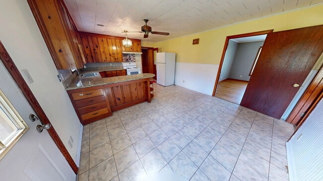 Photo - 1815 Memory Ln