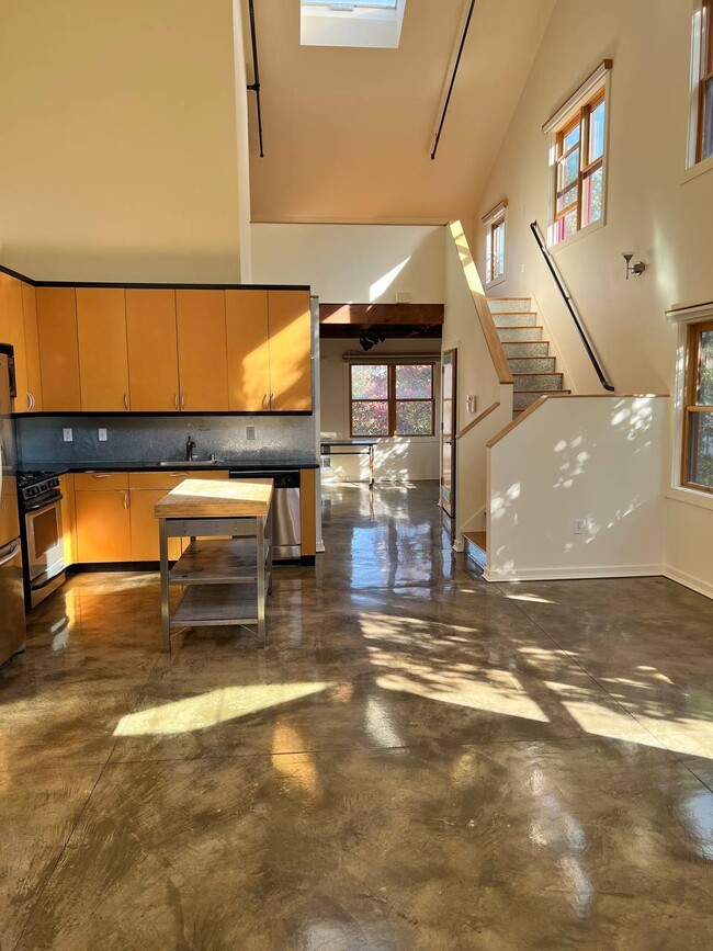 Building Photo - 2875 Glascock St Unit 202 Rental