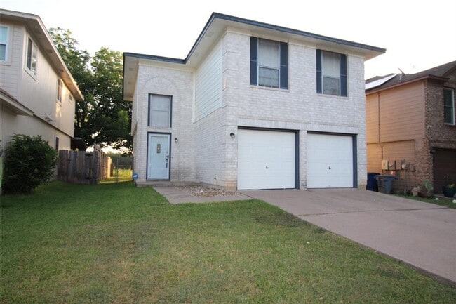 Building Photo - 8622 Piney Creek Bend