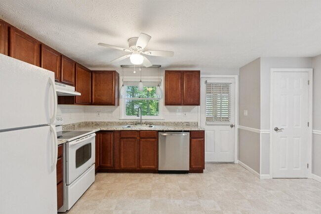 Photo - 5 Woodvale Ct Rental