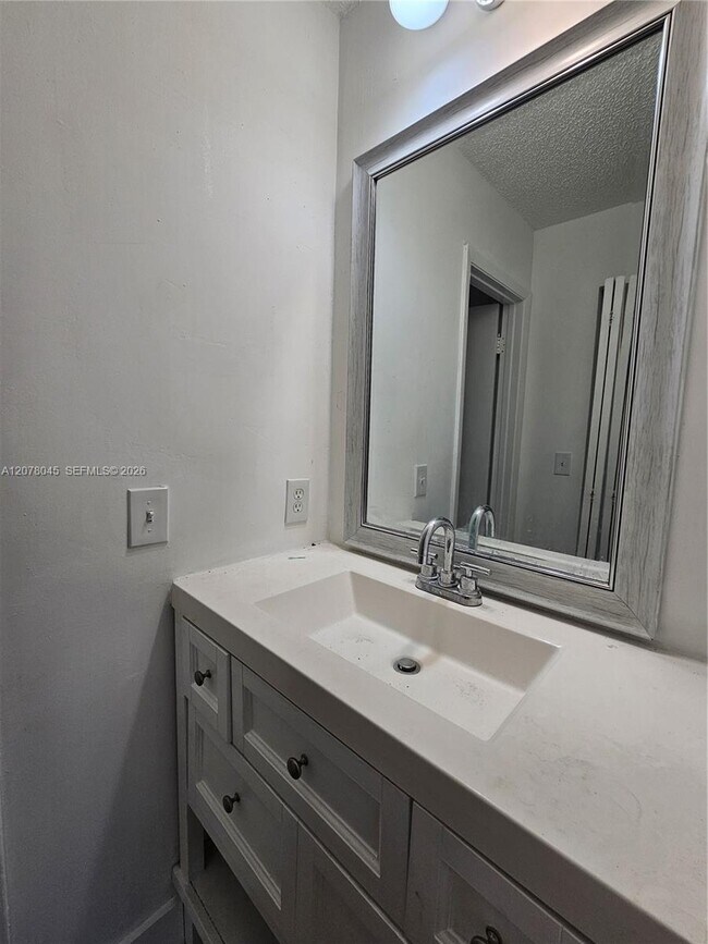 6580 W 27th Ct Unit 58-24
