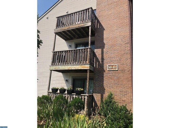 Building Photo - 1802 Ravens Crest Dr Rental
