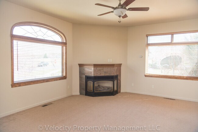 Photo - M129 Unit 1075 NE Watt Way