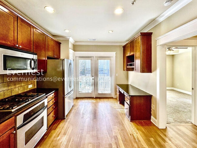 Photo - 1428 Olden Ln