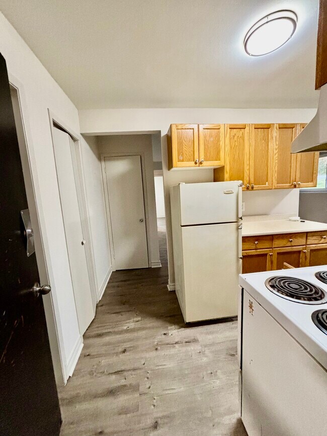 Photo - 100 Inverness Pl Unit 0004