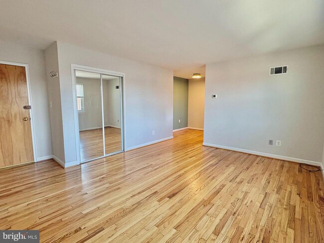 1627 Massachusetts Ave SE Unit 302