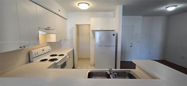 Photo - 11060 SW 196th St Unit 401