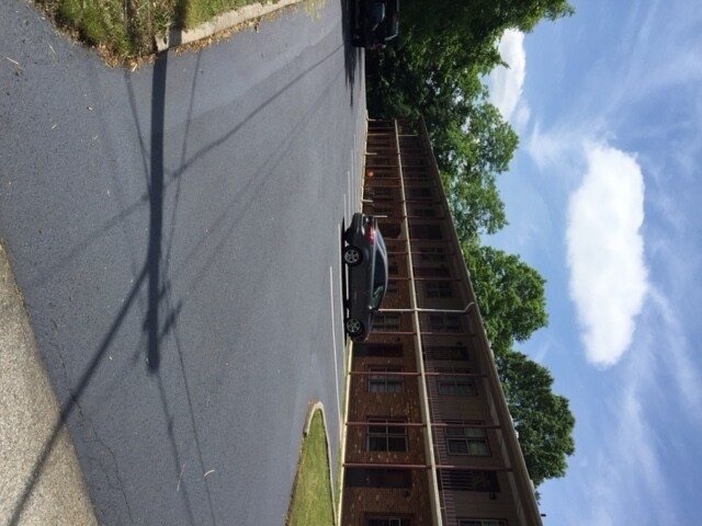 Photo - 128 Charles St