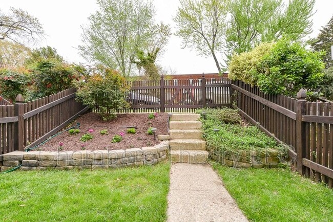 Photo - 629 S Henry St