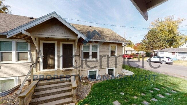 Building Photo - 17 SW 6th St Unit 1