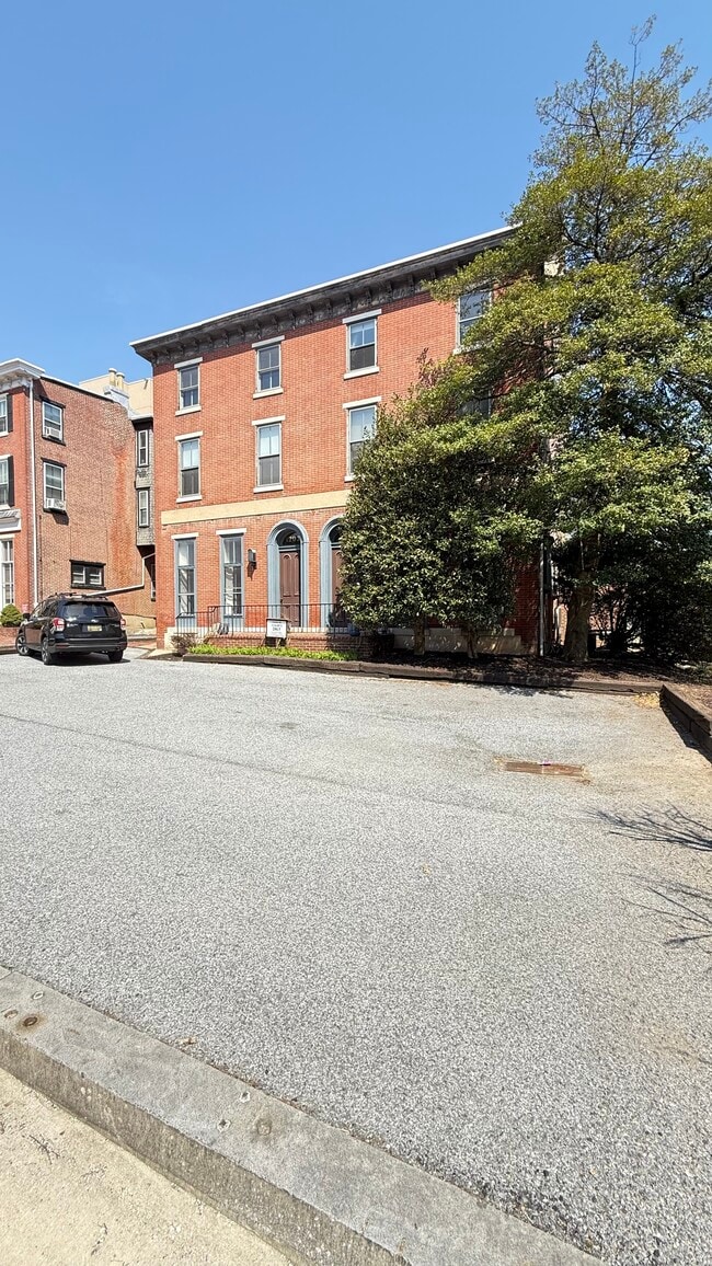 Photo - 1203 Delaware Ave Unidad 2