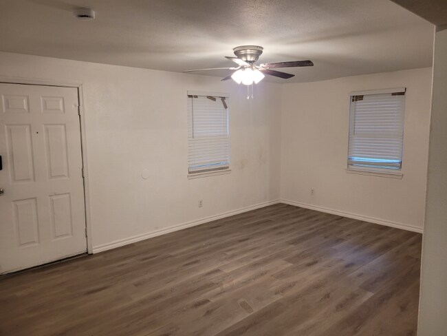 Photo - 718 N 18th St Unit 3