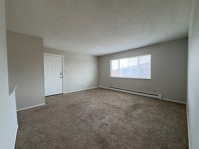 Photo - 2116 Friendship Pl