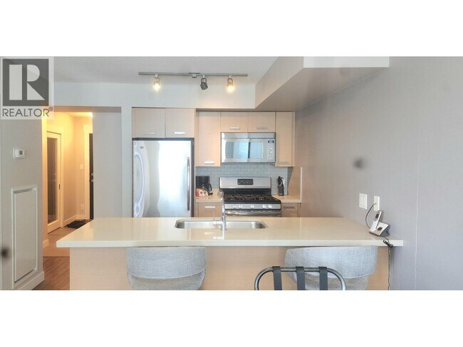 8033 Saba Rd Unit 907