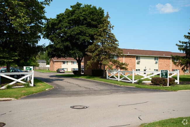 Photo - Bradford Manor Apartments