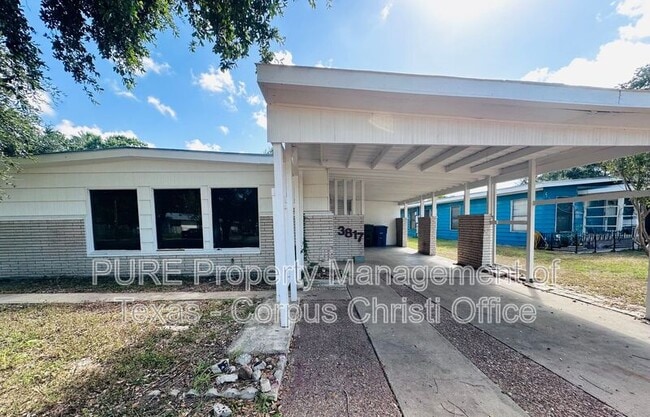 Building Photo - 3817 Lamont St