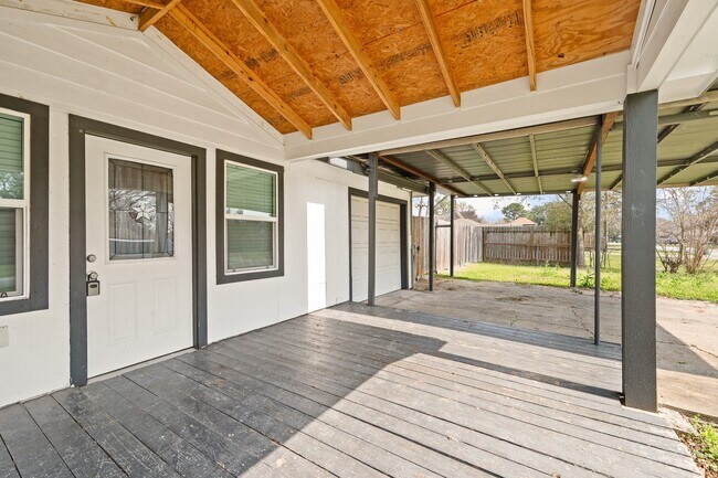 Photo - 2222 Peppermill Rd