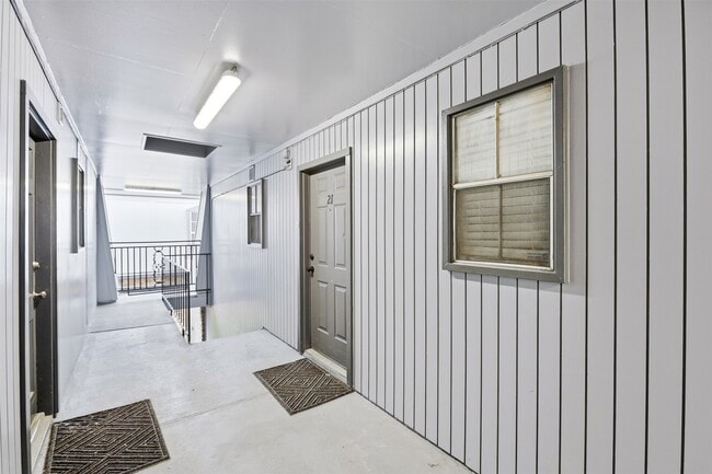 Photo - 3131 Southwest Fwy Unit B21