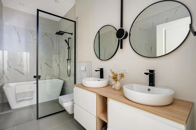 Photo - 4177 W Belmont Ave Unit 2