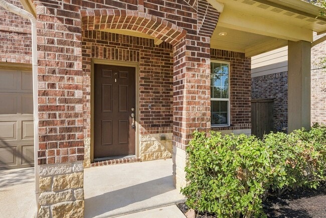 24250 Prairie Glen Ln