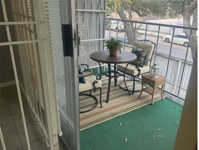 Photo - 7400 Bellerive Dr Unit 310