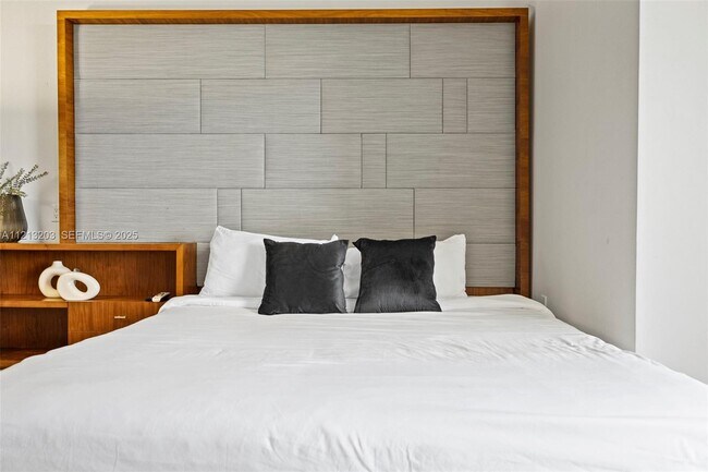 Photo - 50 Biscayne Blvd Unidad 605