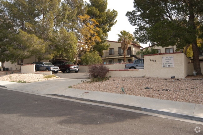 La Casa Apartments