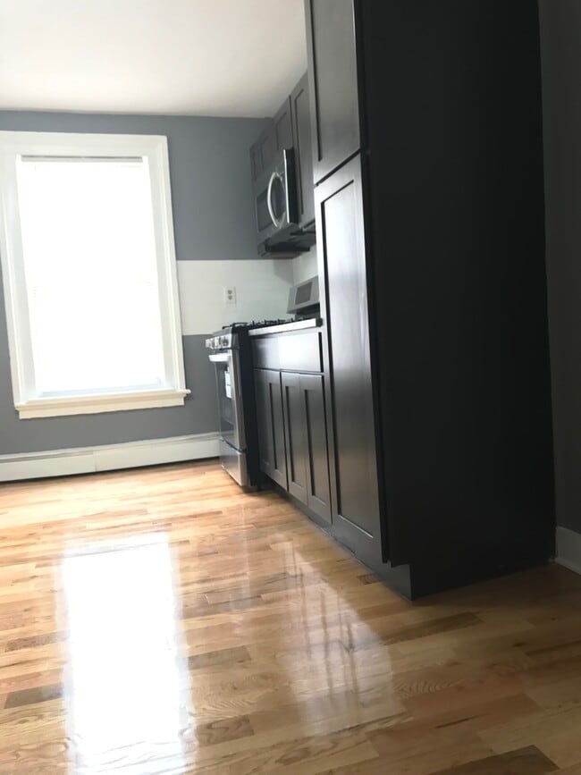 378 Orchard St Unit 2nd Fl