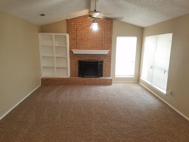 Photo - 5826 2nd St