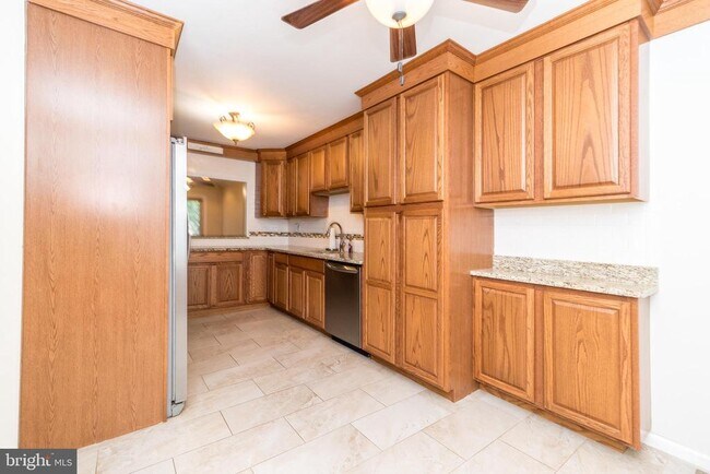 108 Susan Constant Ct