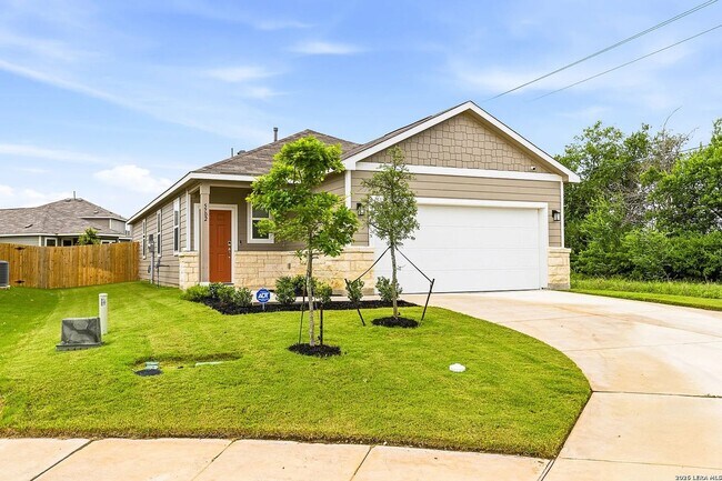 5702 Topaz Wy