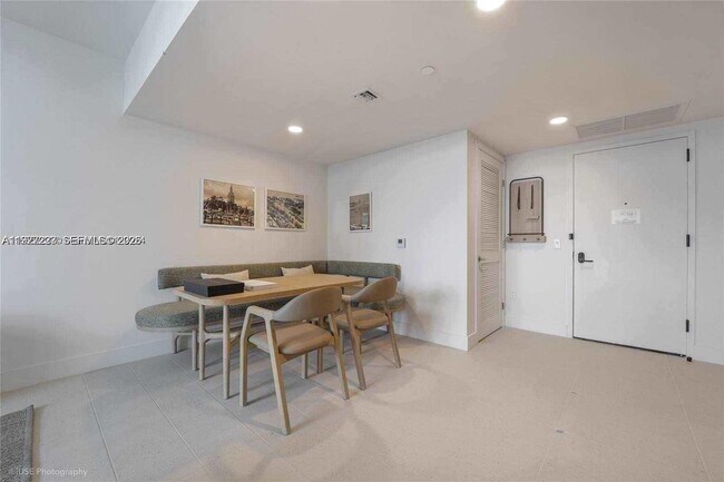 Photo - 159 NE 6th St Unit 4113