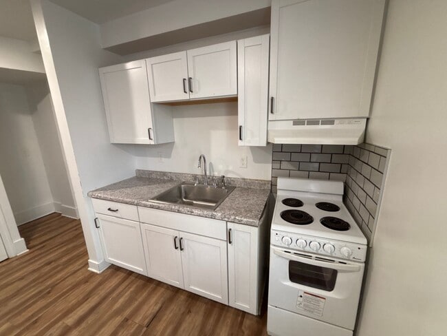 Photo - 2415 E St Unidad #4