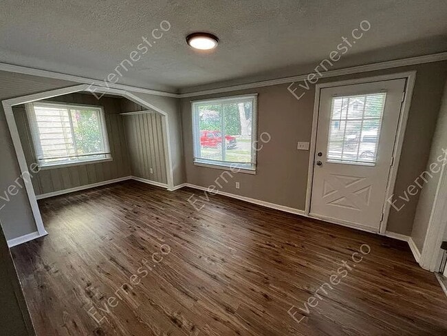 Photo - 23115 Powell Ave