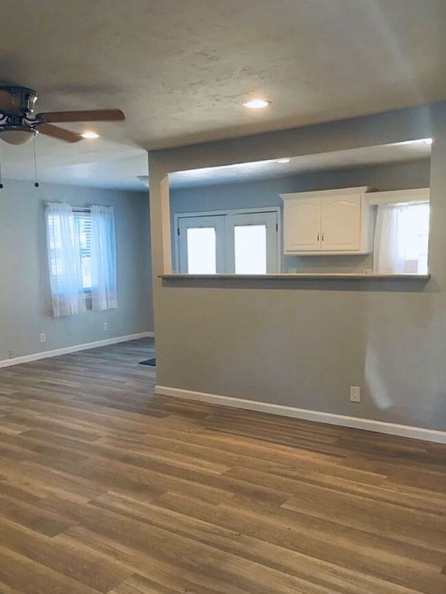 Photo - Beautifully upgraded interior, one dog considered.
