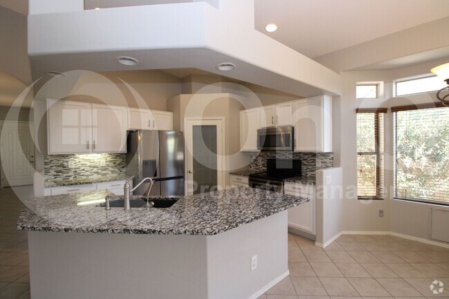 Building Photo - 1252 N Santa Anna St Rental