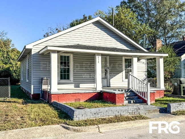 Photo - 914 Seaboard St