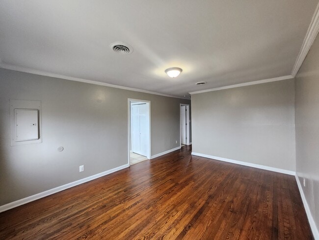 Photo - 2241 E Fairview Ave Unidad 1