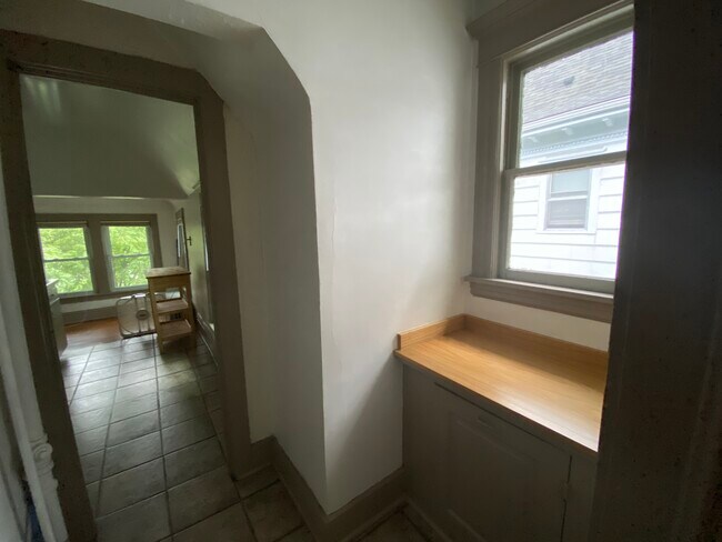Pantry/storage