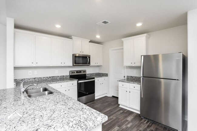 Photo - 401 Dawn Meadow Ct