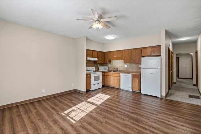 Building Photo - Adorable Home Walking Distance to KU Med & 39th Street