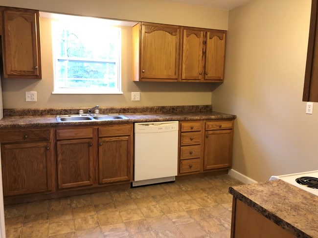 Photo - 5381 Big Tyler Rd