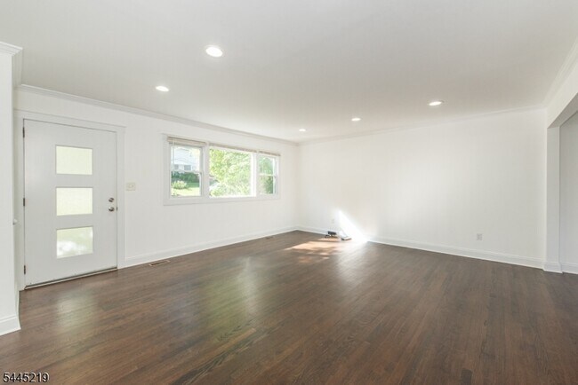 39 Park Terrace N