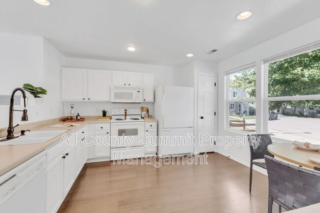 Photo - 11898 W Tufts Pl