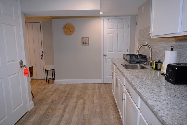 Photo - 1544 Oakridge Rd