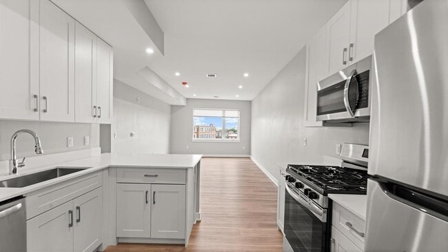 Photo - 475 Communipaw Ave