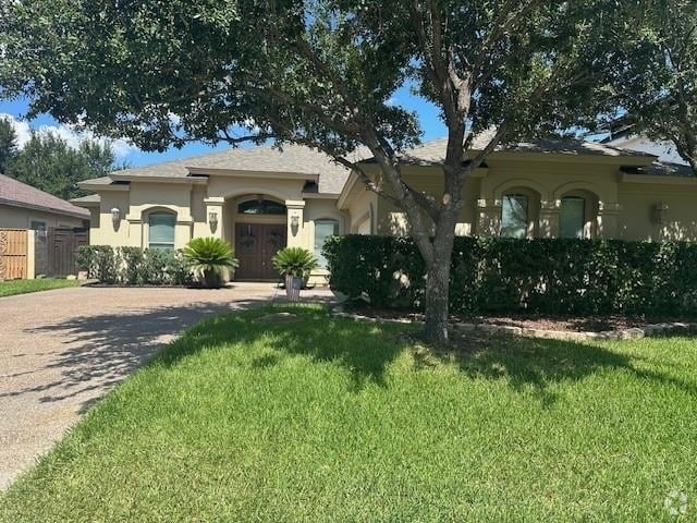 Building Photo - 10529 Winrock Dr Rental